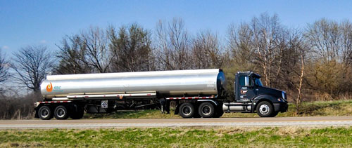 Camion citerne de la société ABC Chauffage